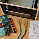 installer un four encastrable outils branchement