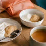 Quoi manger apres operation dent de sagesse : yaourt, compote et soupe mixée froide